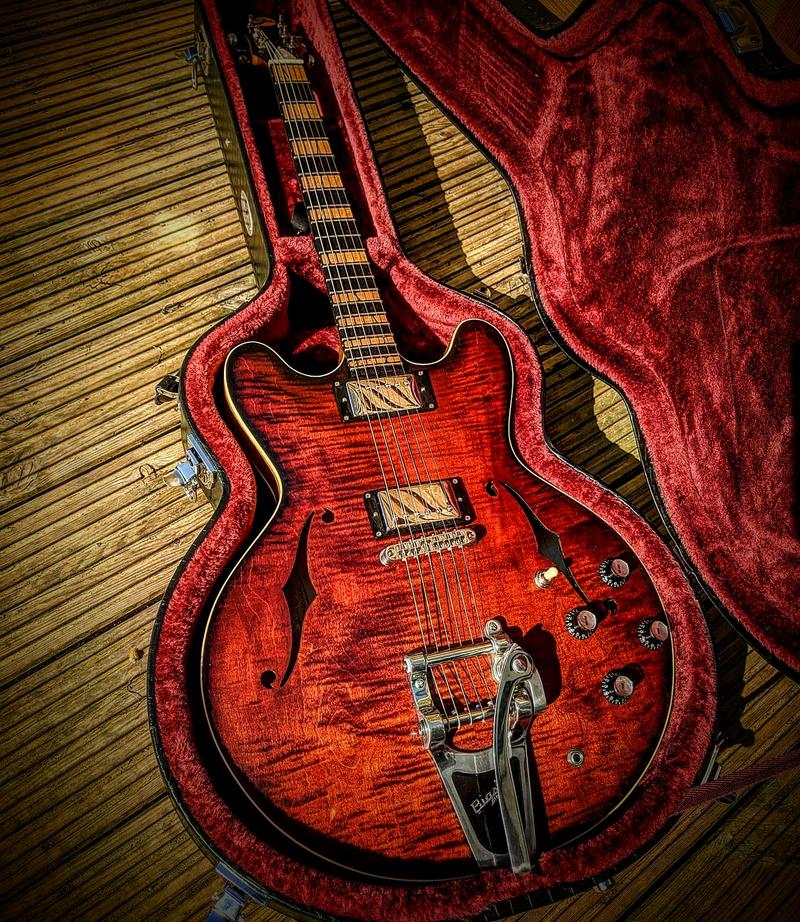 Autumn Semi Hollow